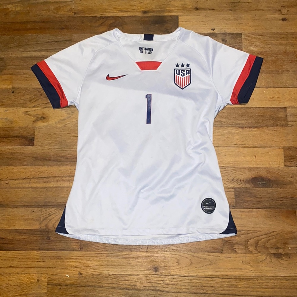 USA women’s Naeher jersey